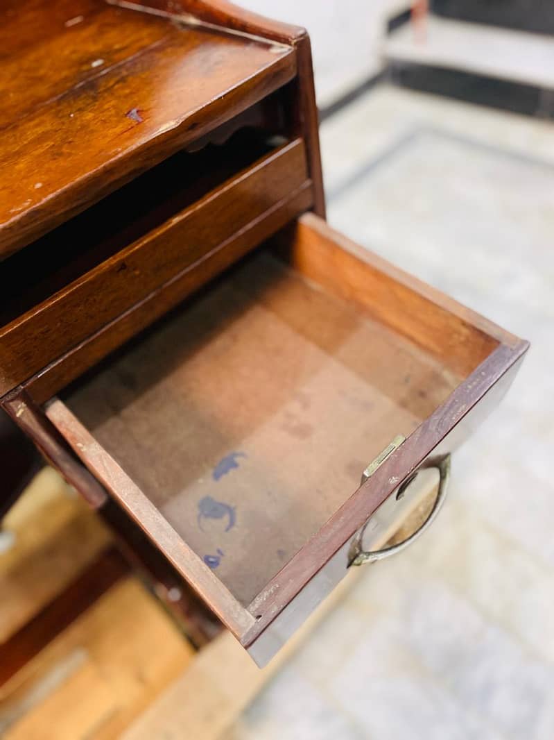 computer table 2