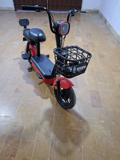 Evee Flipper In Red- With New Tyre