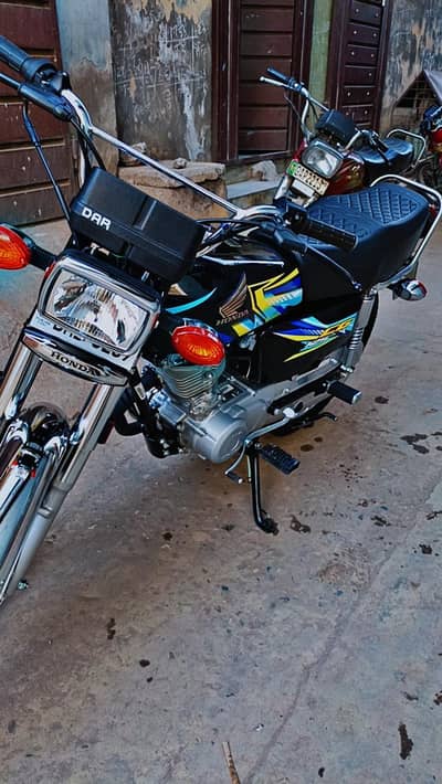 Honda 125 for sale . condition like a new