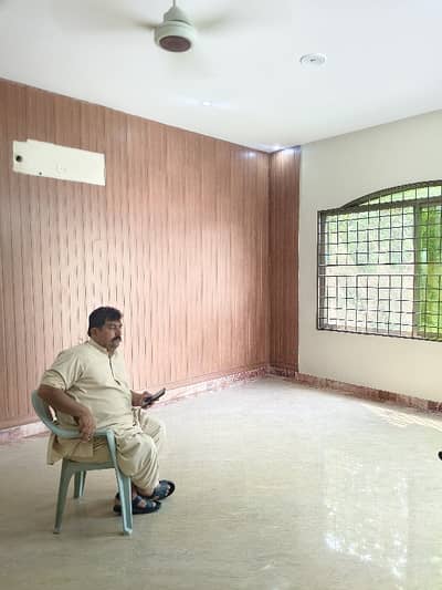 Wapda Town Block F2 Size 10 Marla Double Storey House 5 Bed