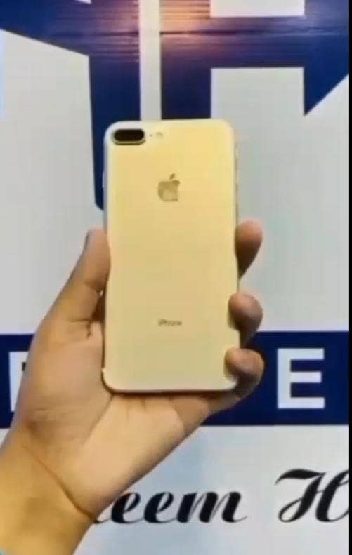 Apple iPhone 7 Plus 2