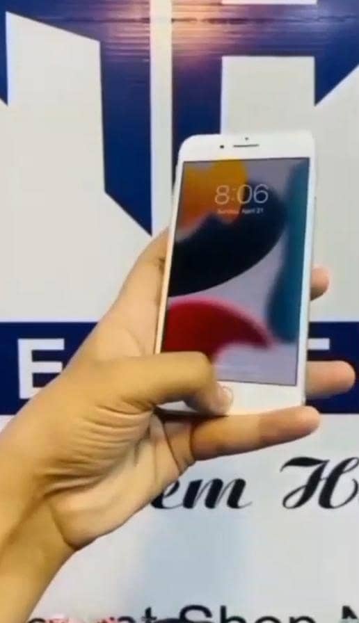 Apple iPhone 7 Plus 3