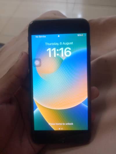 iPhone 8 total geniun urgent sale