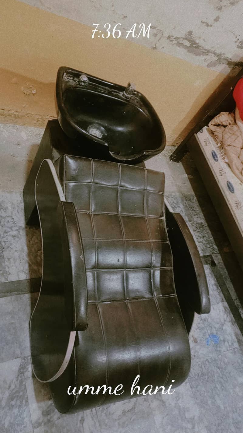 saloon item 1