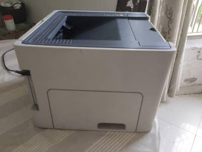 HP Laserjet 1320 printer in excellent condition