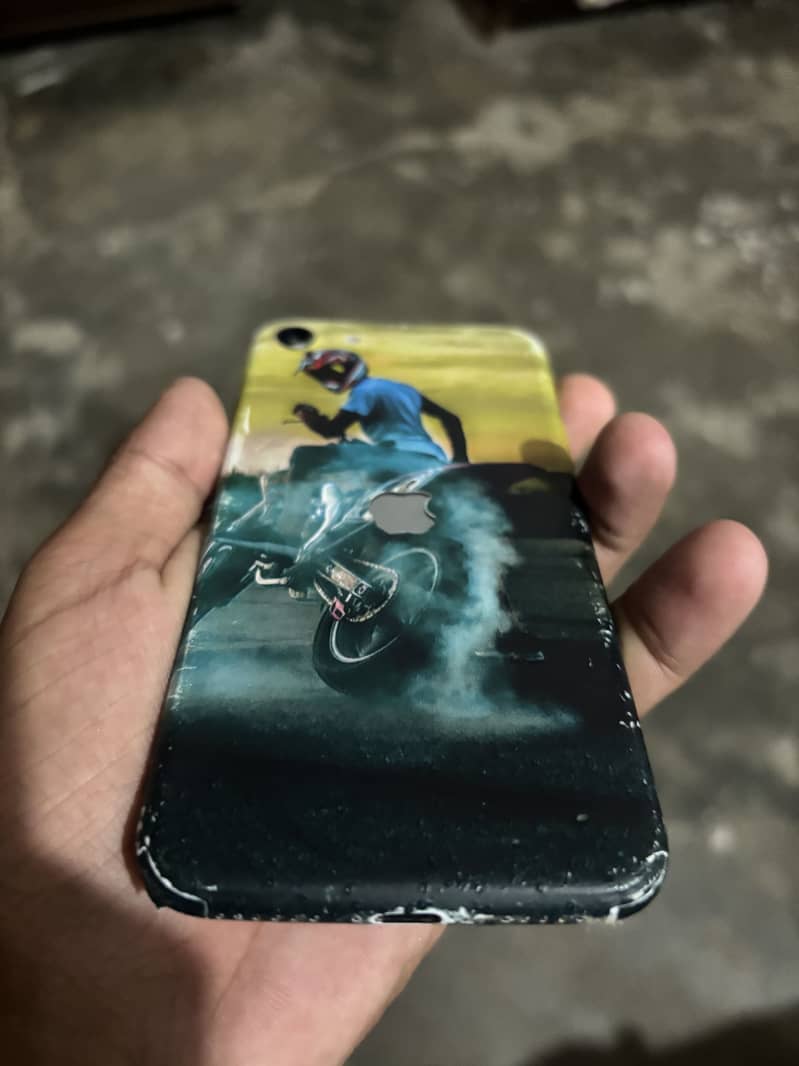 iPhone SE 2022 1