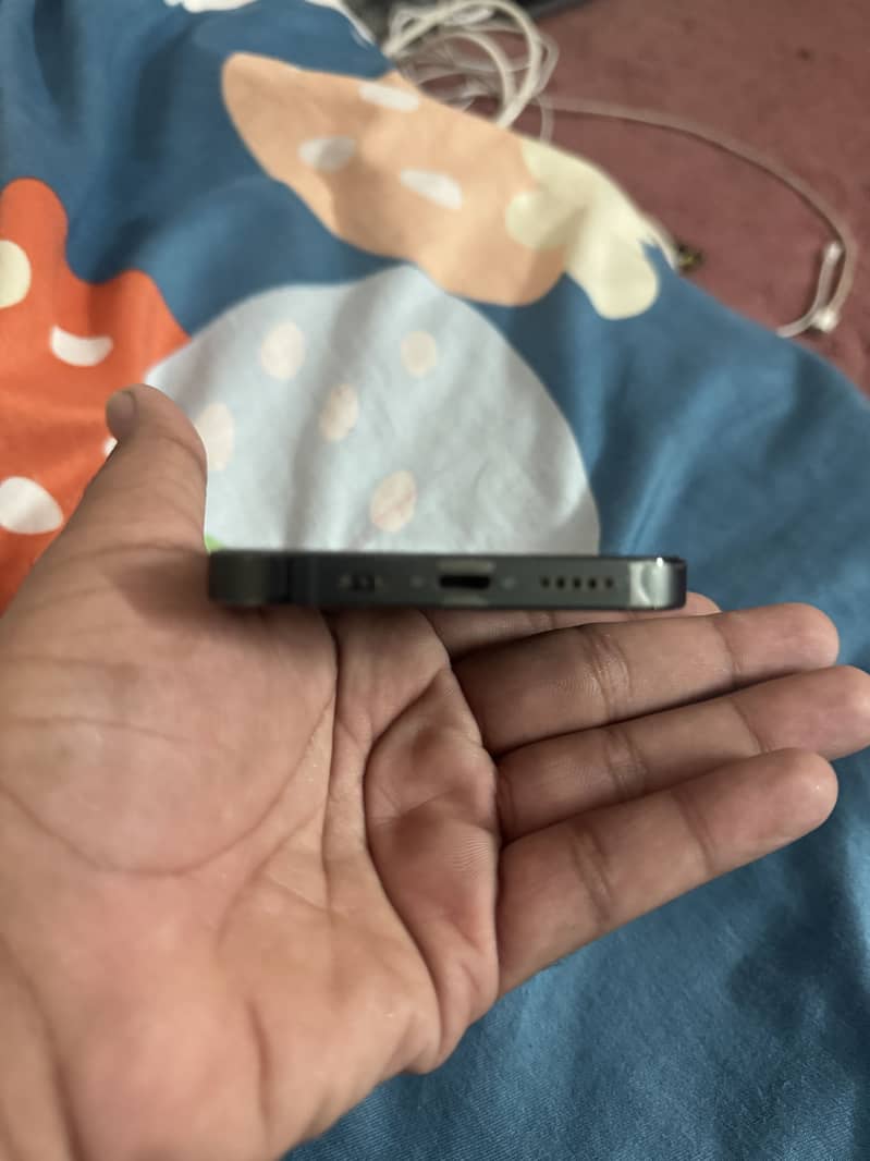 Apple iPhone 13 Pro 3