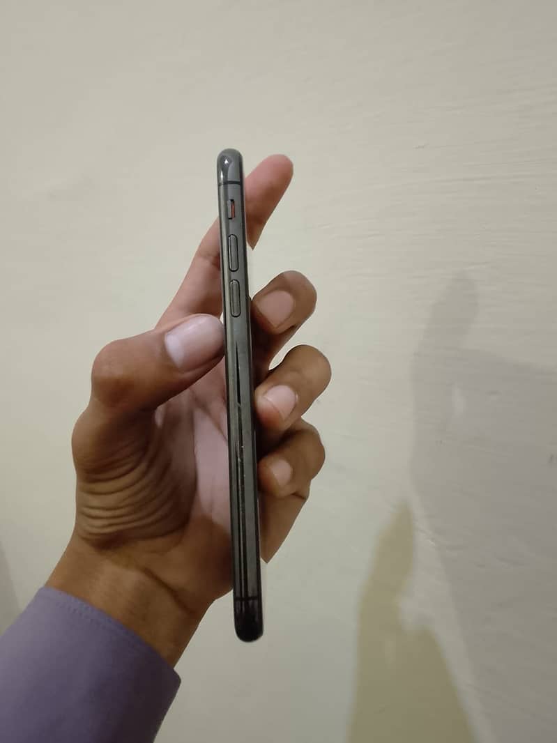 iphone X 4