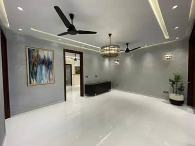 5 Marla Very Good Location Beautiful House For Sale Bahria Town Lahore