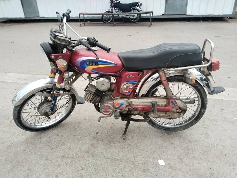 yamaha 100 8
