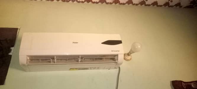 mujhay apna 1 ton ka Inverter ac sale karna hai ok hai cooling par hai
