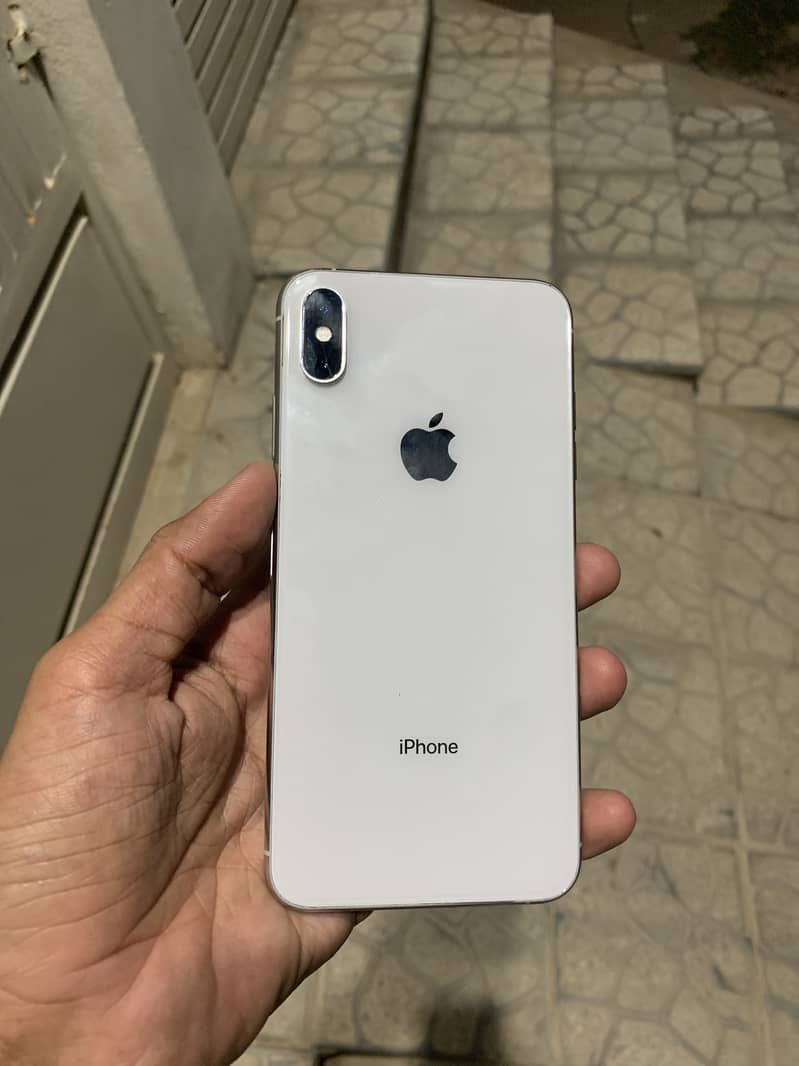 Xs max 1