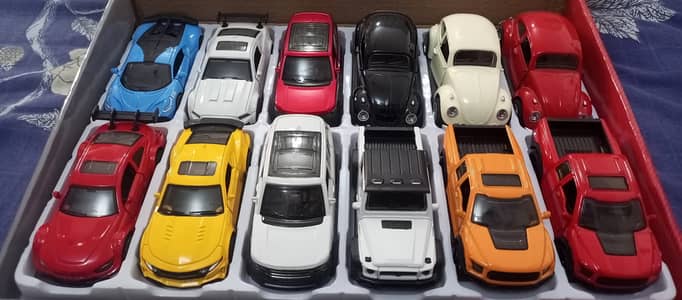 Pack of 12 metal cars