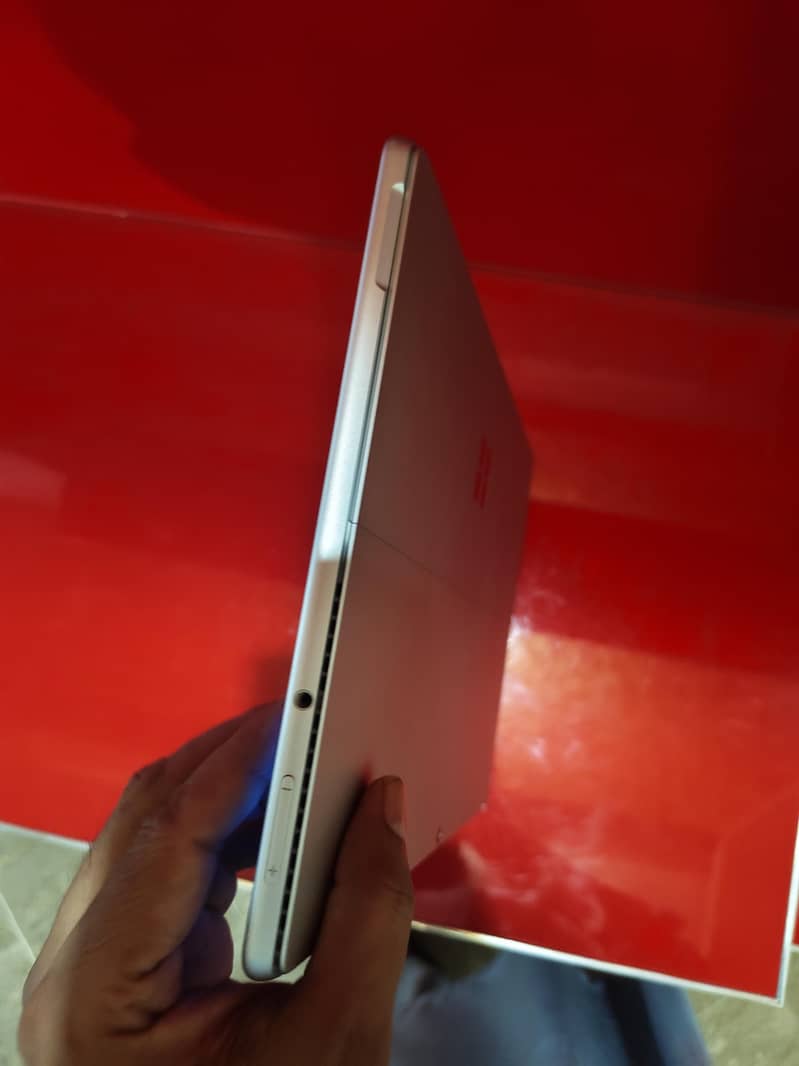 Microsoft surface pro 8 laptop 4