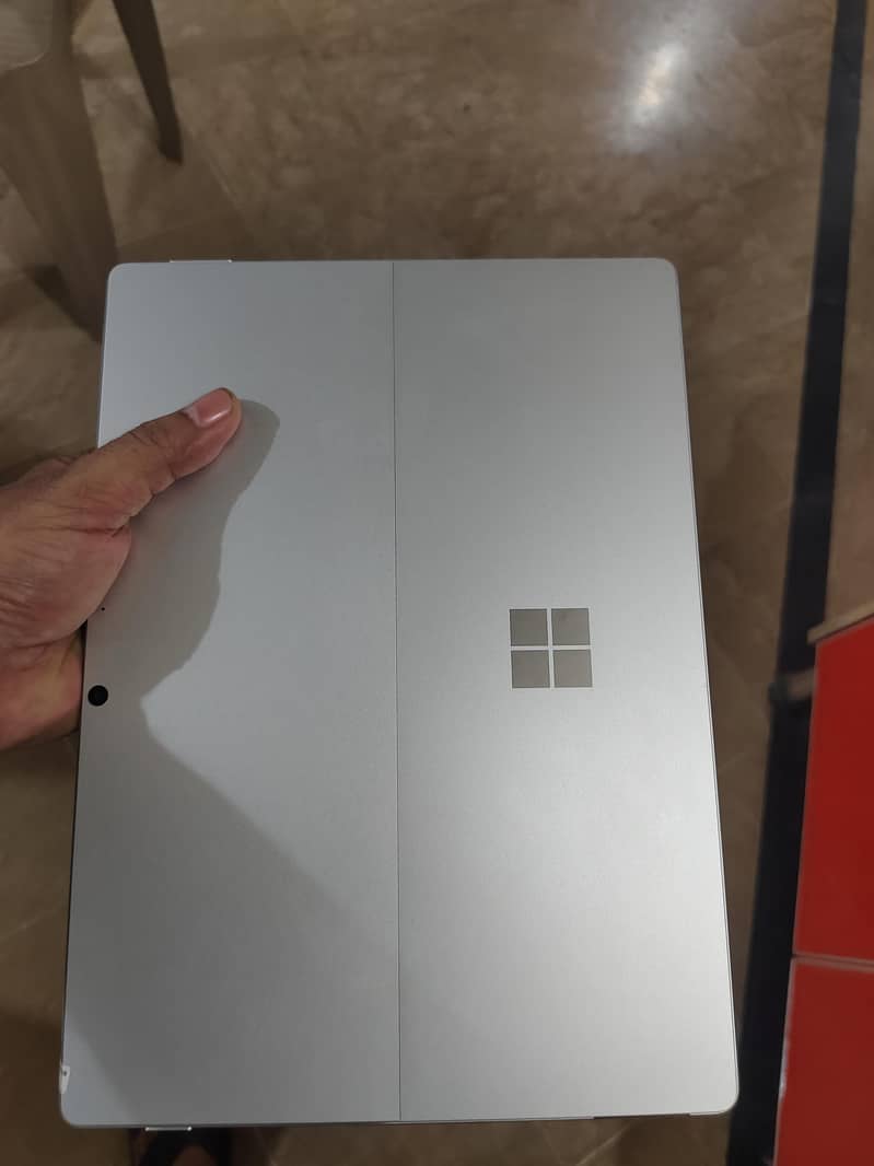 Microsoft surface pro 8 laptop 6