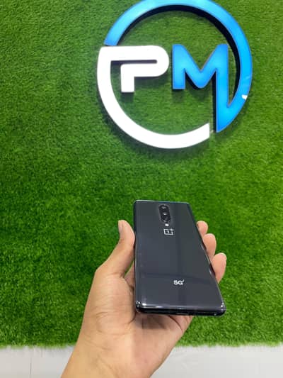One Plus 8 Dual Sim