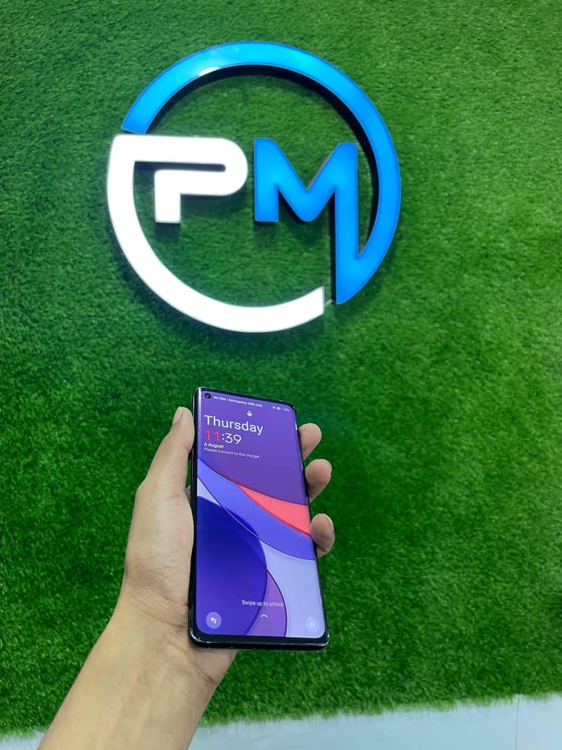 One Plus 8 Dual Sim 4