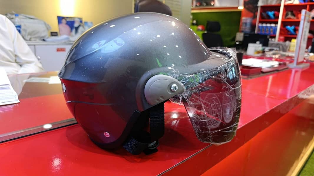 Scooty Helmets 1