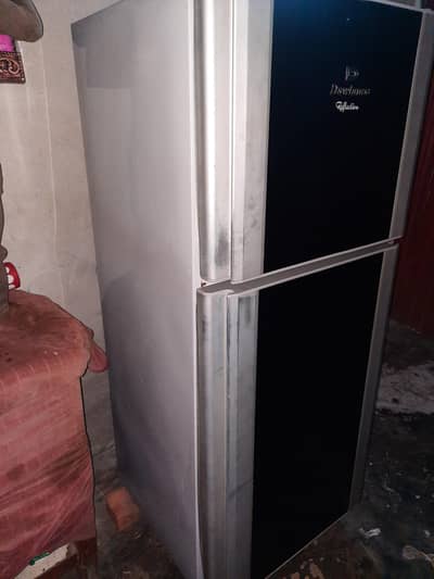 dowlance fridge medium size