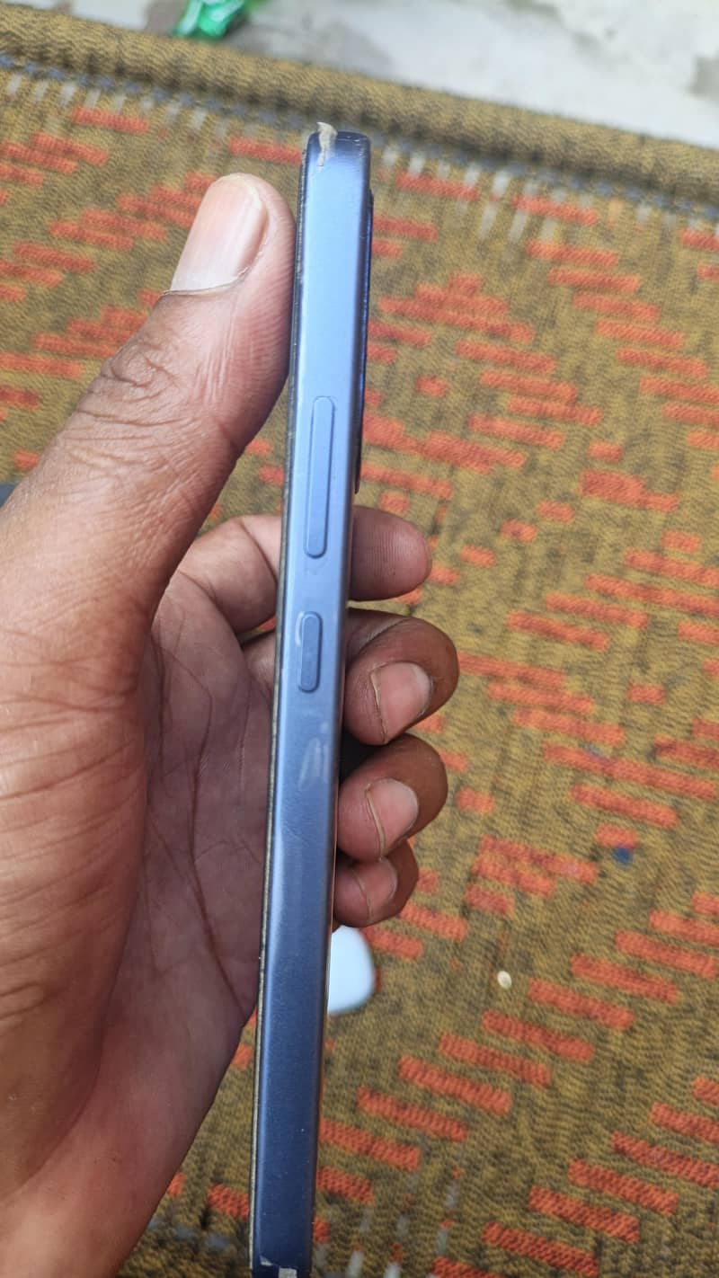 OPPO A6 4
