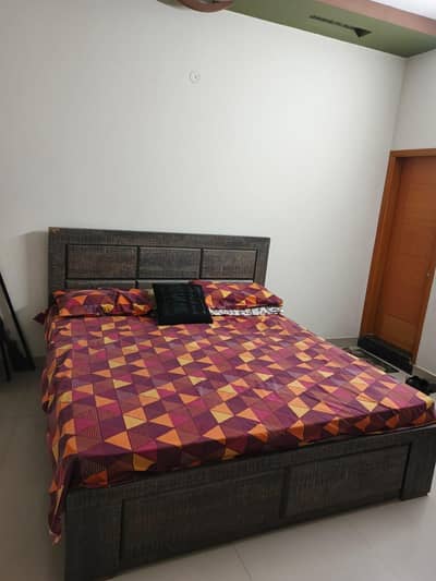 King size bed with mattress