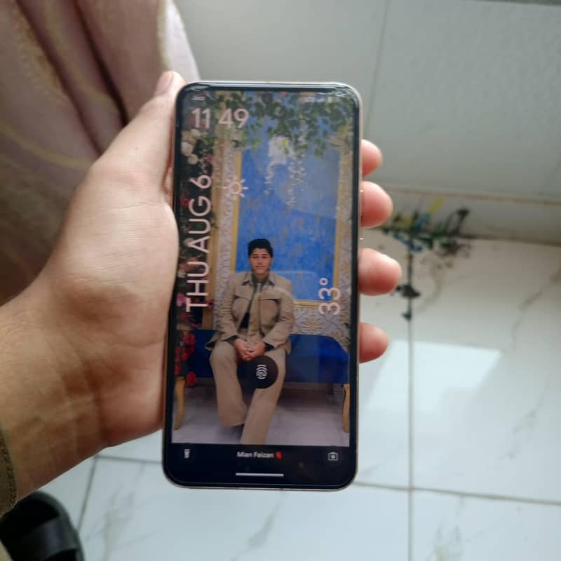 Google Pixel 8 1
