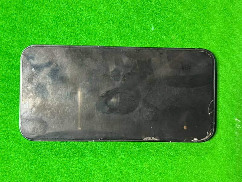 Apple iPhone 13 5