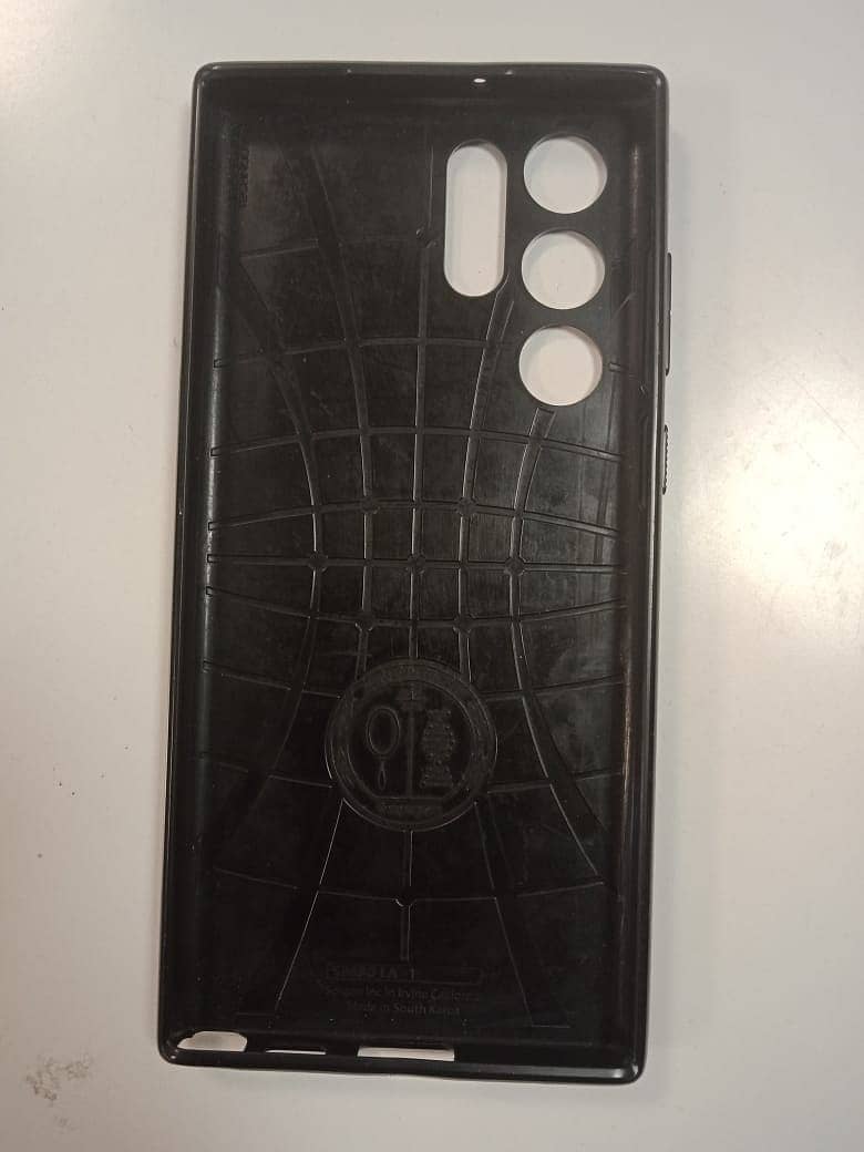 Spigen S22 Ulltra Case 1