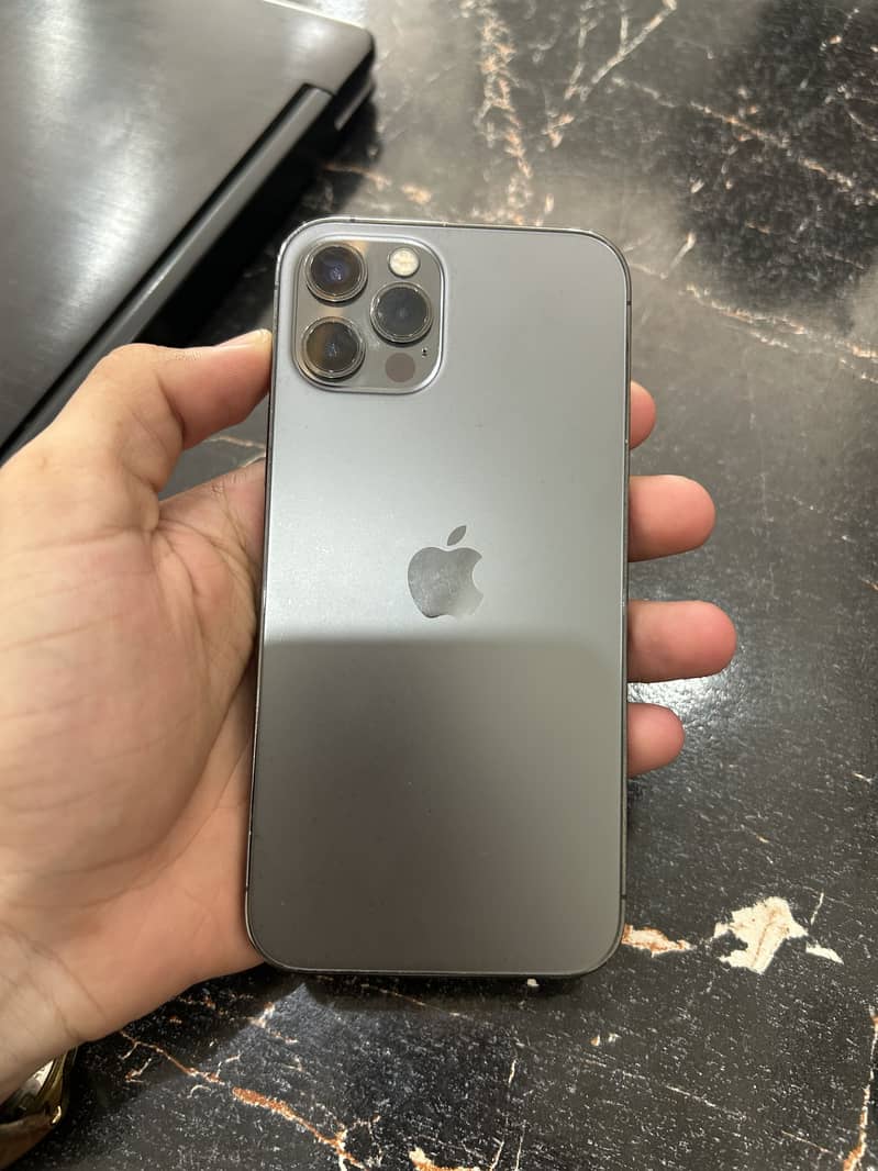 Apple iPhone 12 Pro 1