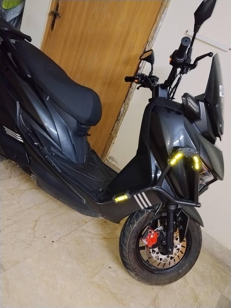 Revoo E52 2026 4
