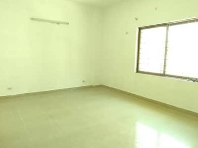 10 Marla Fully Renovated 3 Bed Flat For Sale In Askari 1 Lahore