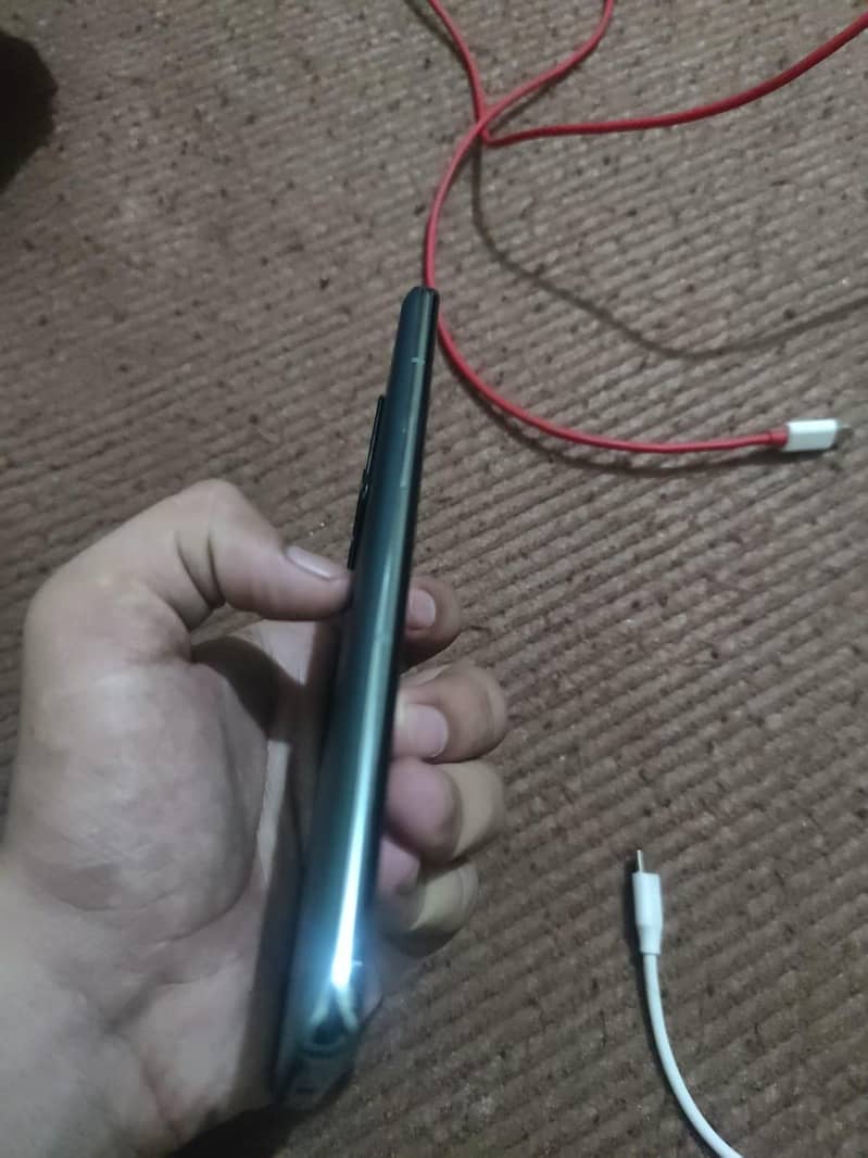 One Plus 10 Pro 4