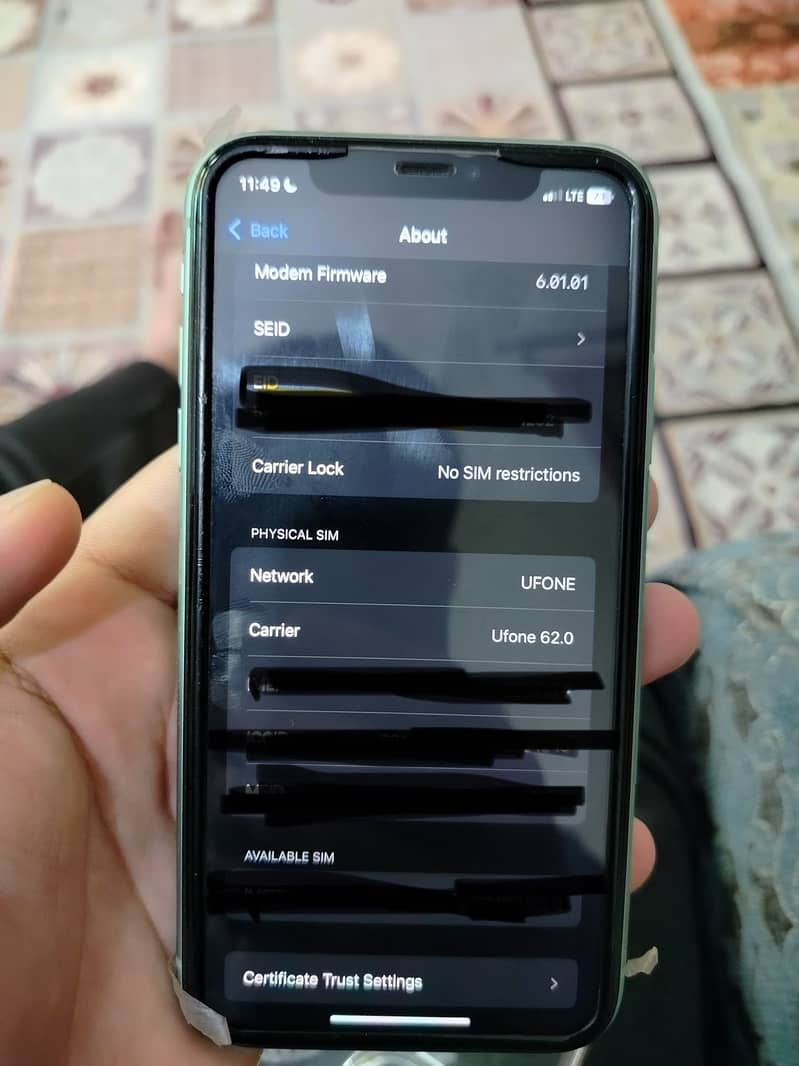 Apple iPhone 11 4
