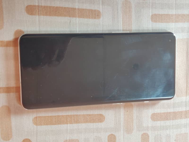 One Plus 10 Pro 1