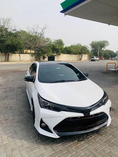 Toyota Altis Grande 1.8 2017