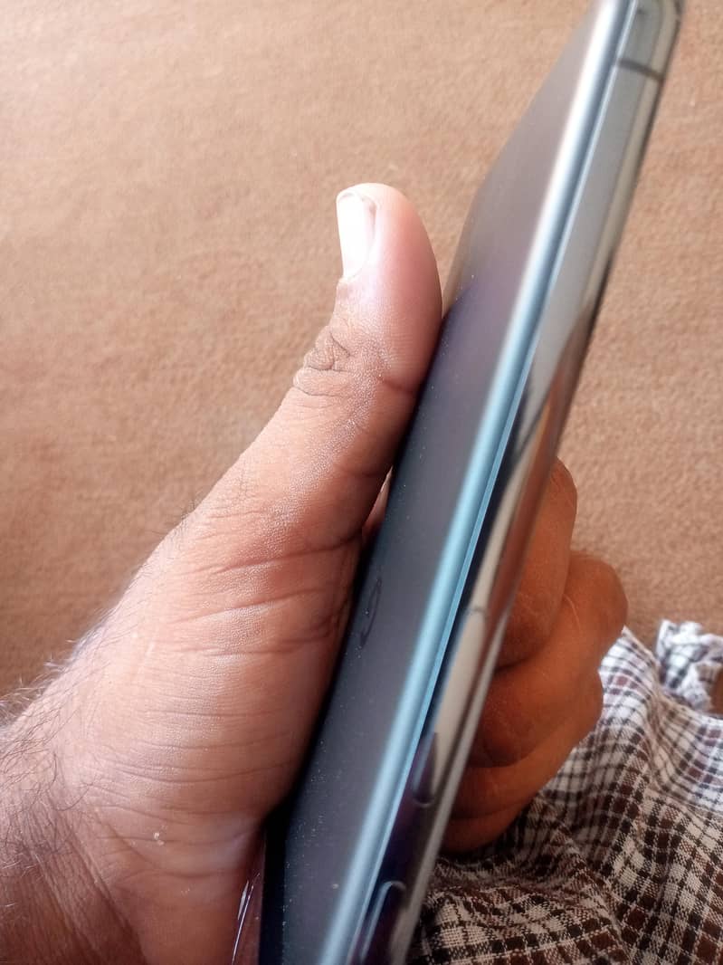 Google Pixel 8 Pro 2