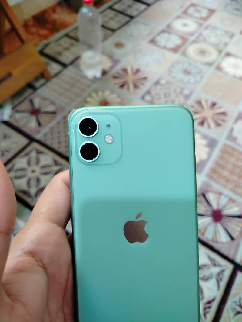 Apple iPhone 11 Sim Working 5