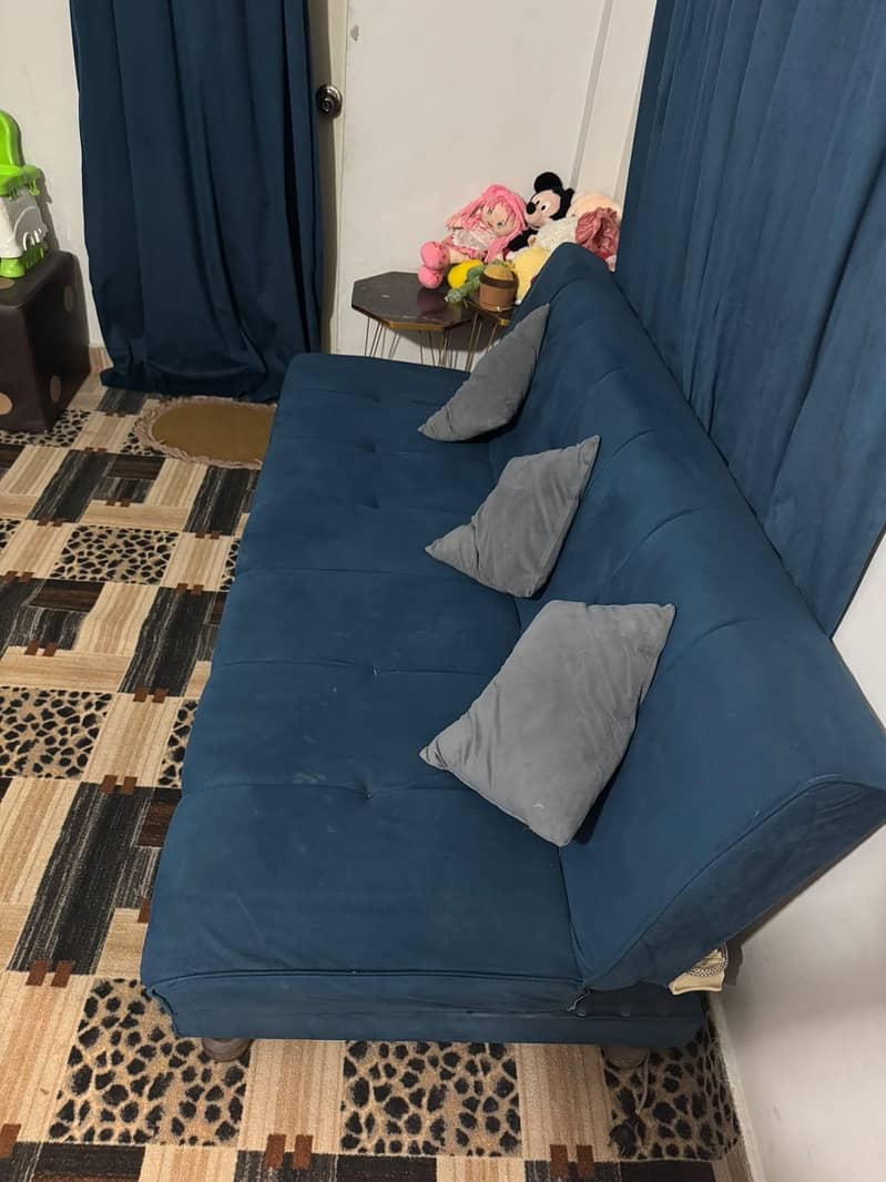 Sofa cumbed 2