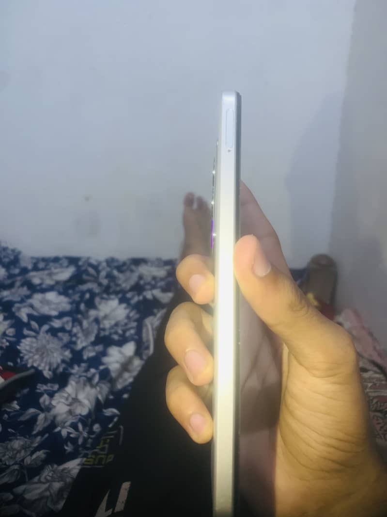 Realme C71 3