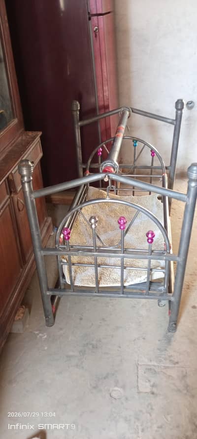 Baby Carry Cot, Metal Baby Cradle, Baby Walker, Baby Stroller / Pram