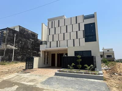 Luxury 8 Marla Designer House for Sale in B-17 D Block Islamabad