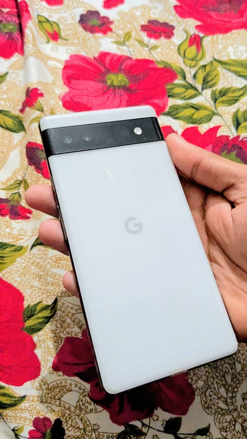 Google Pixel 6a 1