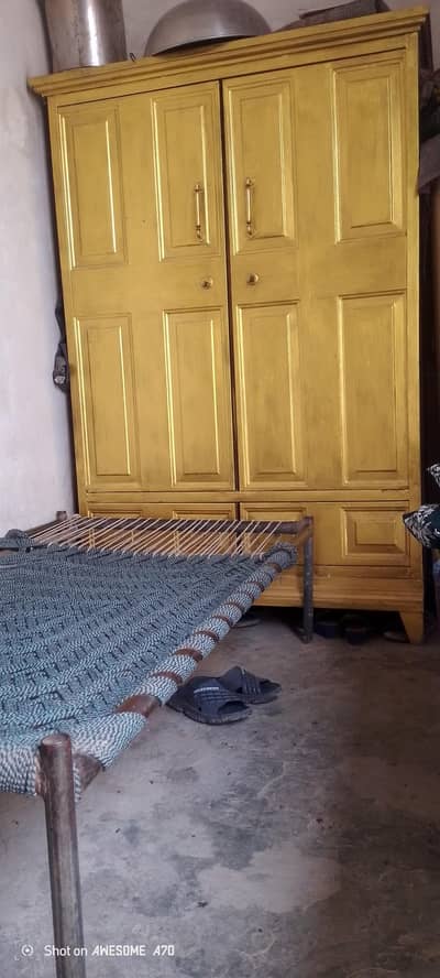 wardrobe