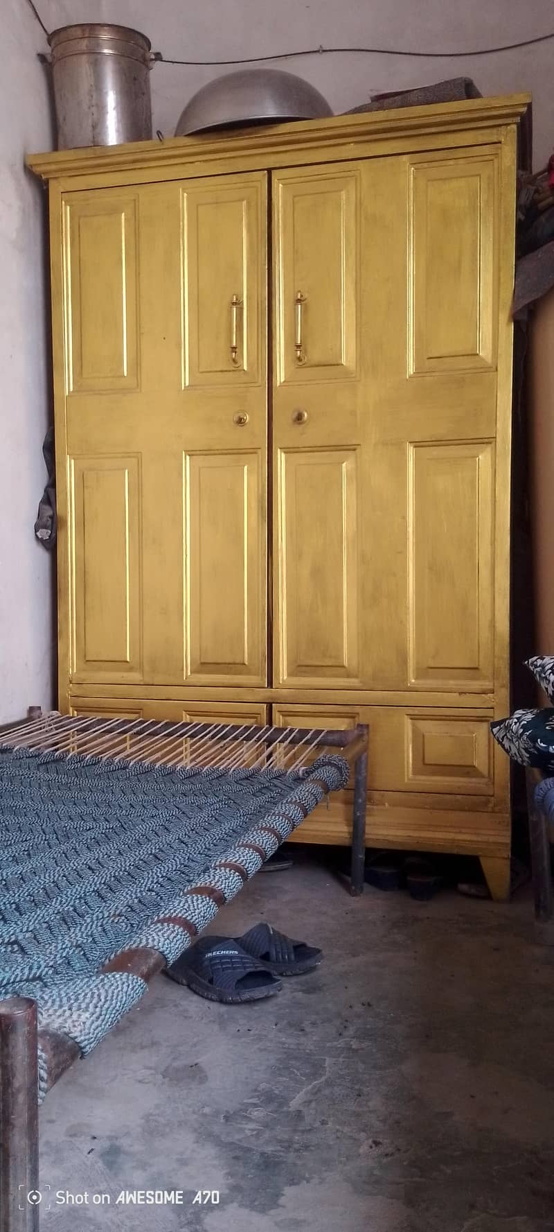wardrobe 1