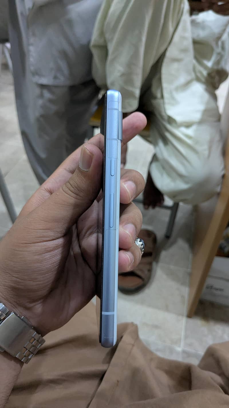 Google Pixel 7a 3