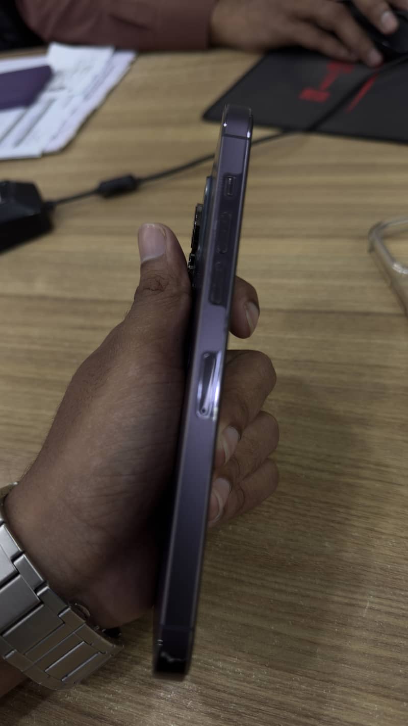 Apple iPhone 14 Pro Max 5