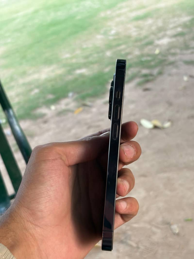Apple iPhone 14 Pro 8