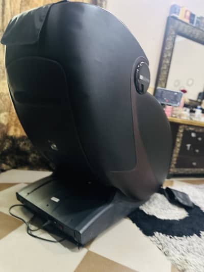 JC buckman full body massage chair | under warranty
