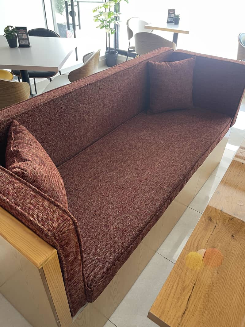 8 sofa 1