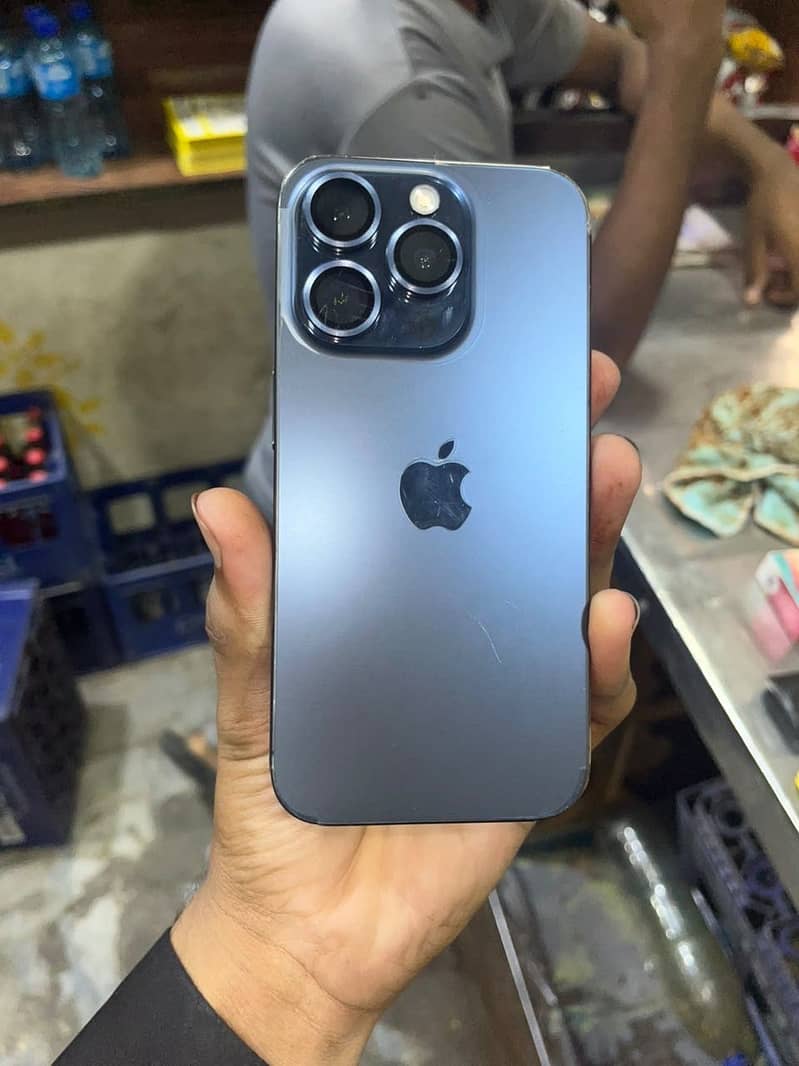 Apple iPhone 15 Pro 1